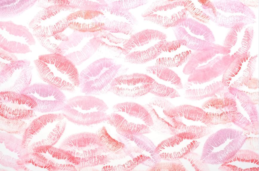 キス 場所 意味